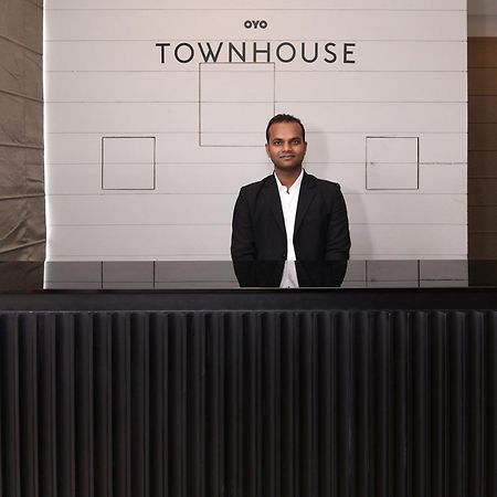 Townhouse Function Inn Near Chaudhary Charan Singh International Airport Lakhnau Kültér fotó