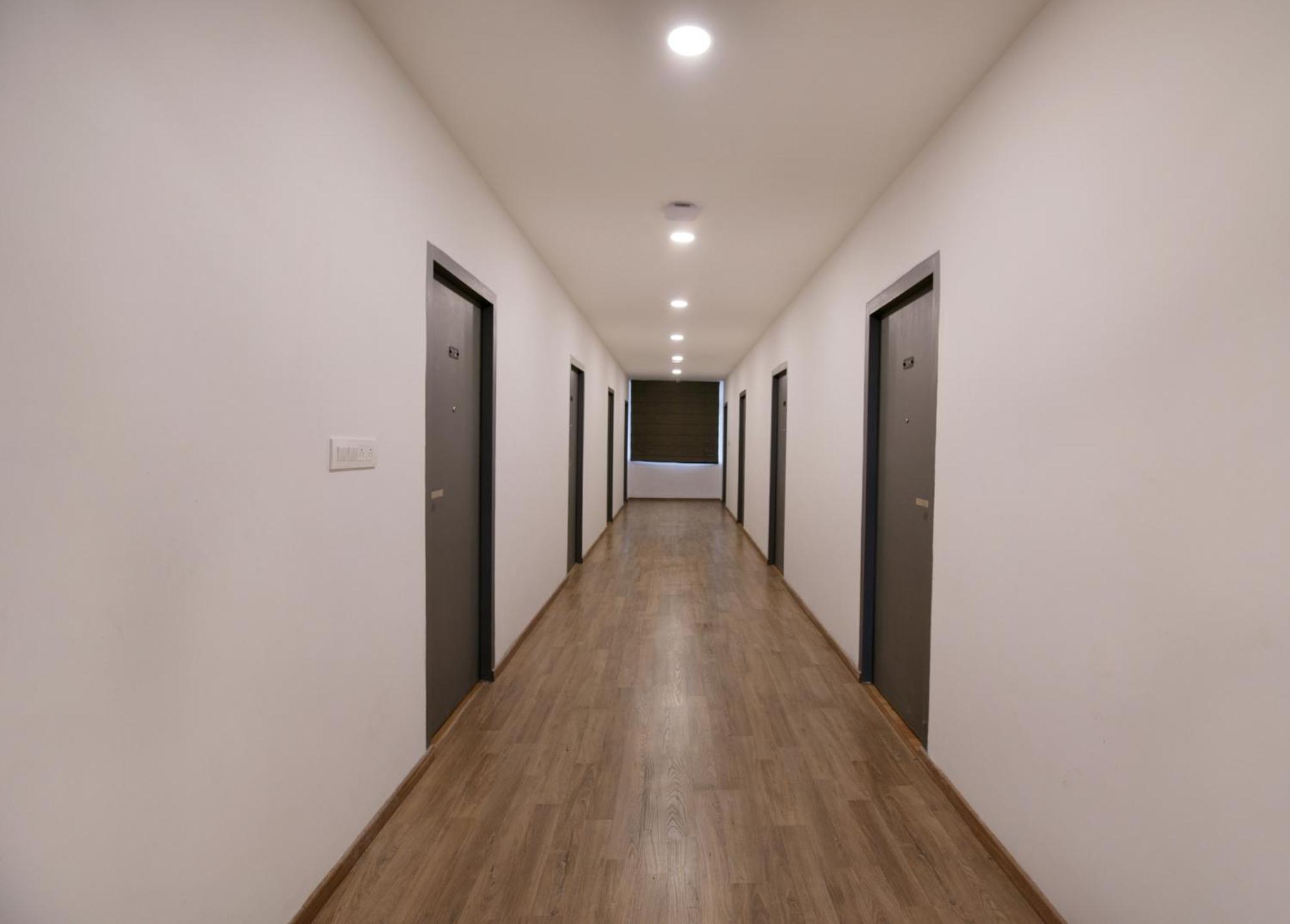 Townhouse Function Inn Near Chaudhary Charan Singh International Airport Lakhnau Kültér fotó