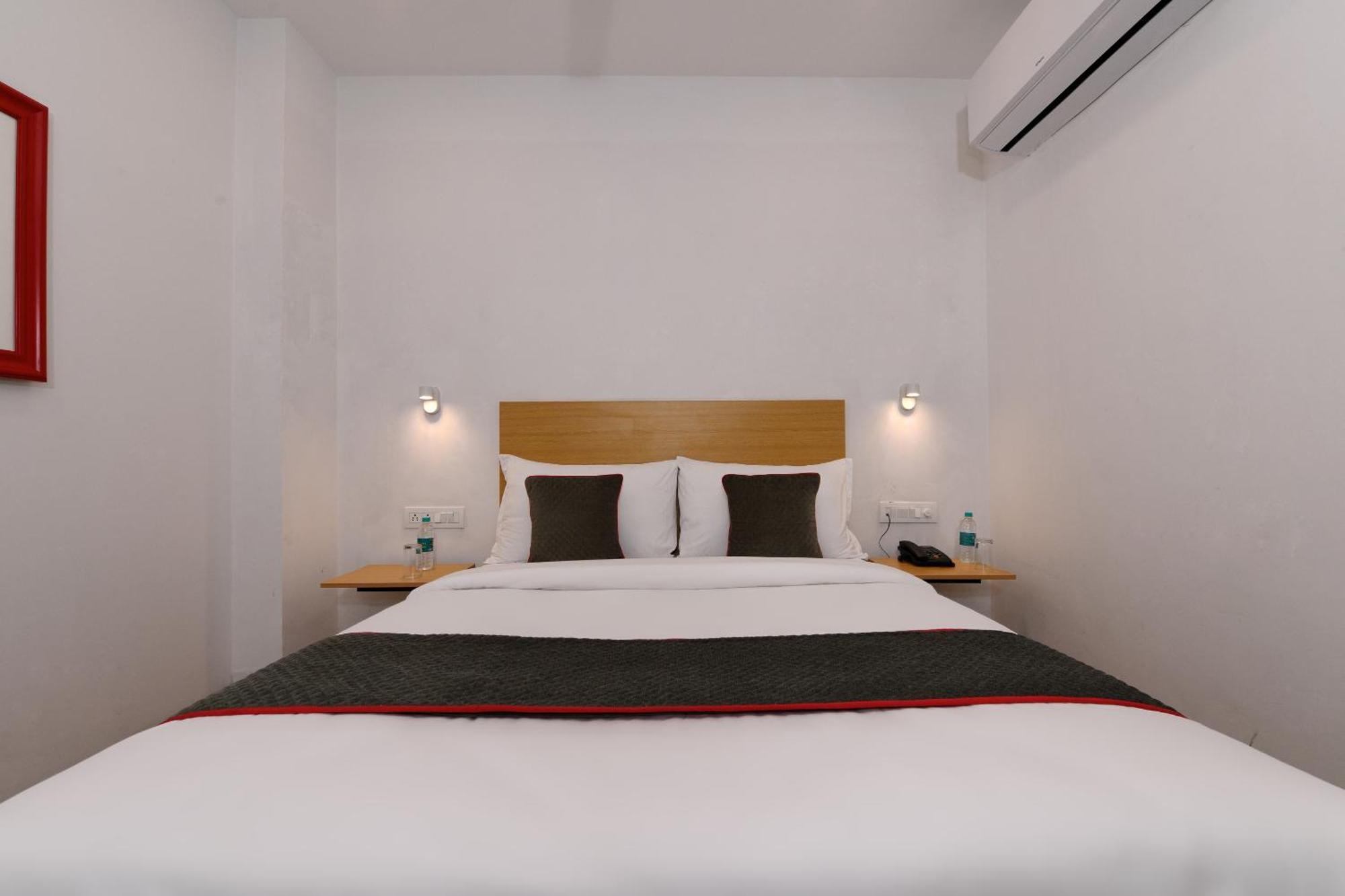 Townhouse Function Inn Near Chaudhary Charan Singh International Airport Lakhnau Kültér fotó