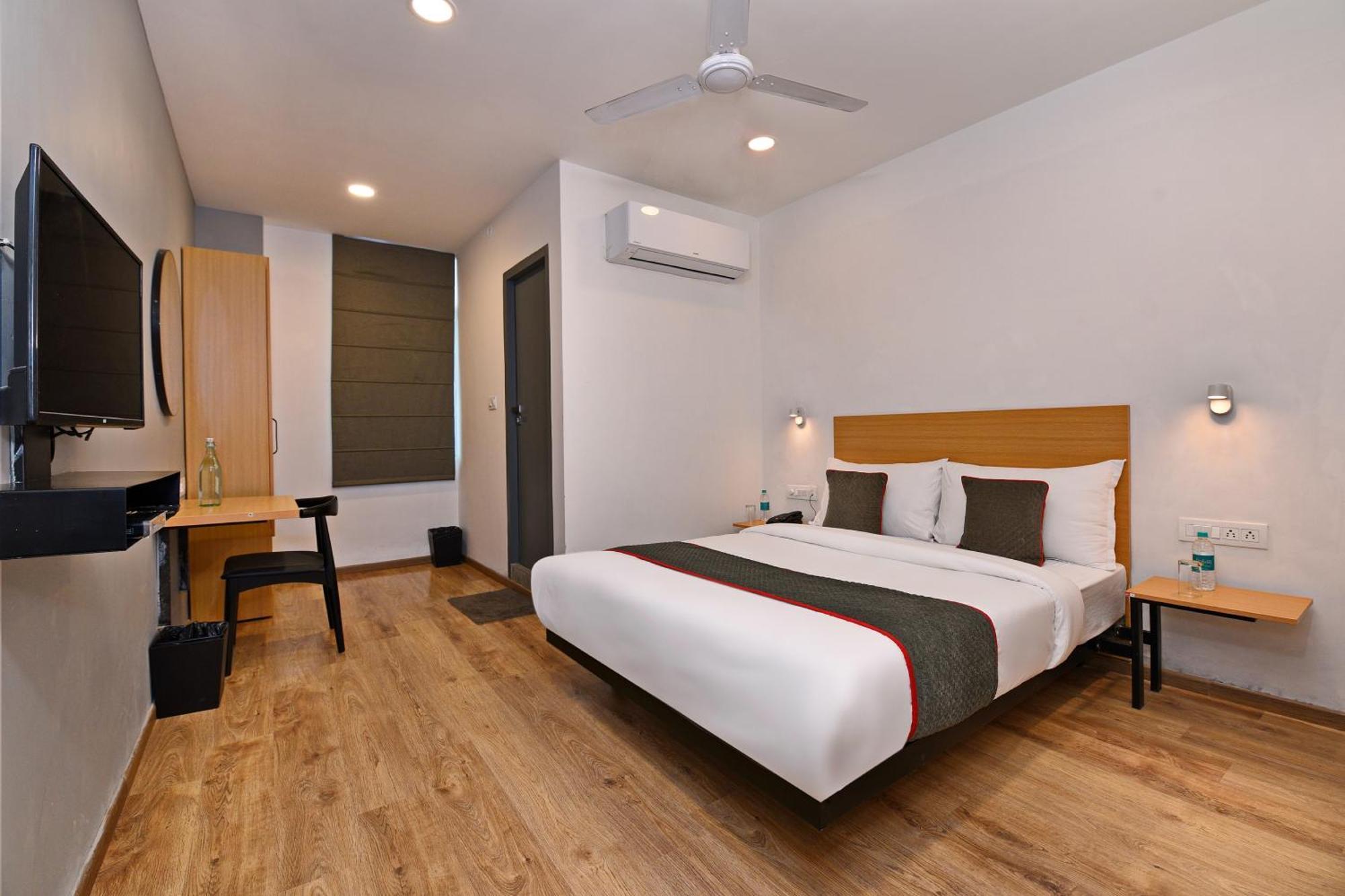Townhouse Function Inn Near Chaudhary Charan Singh International Airport Lakhnau Kültér fotó