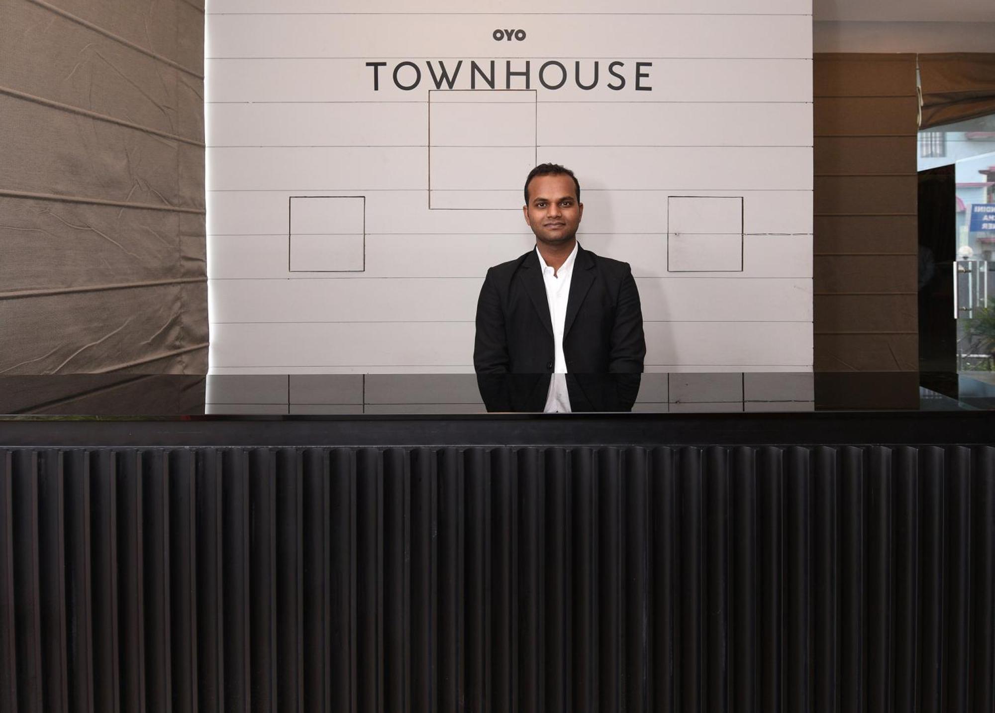 Townhouse Function Inn Near Chaudhary Charan Singh International Airport Lakhnau Kültér fotó